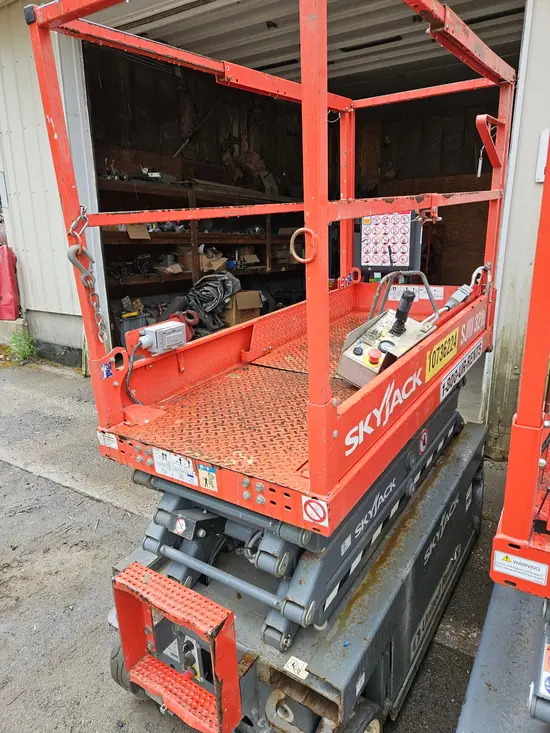 2018 Skyjack SJIII3219 Scissor Lift