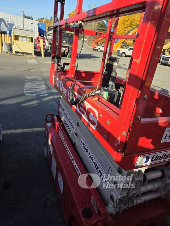 2019 MEC 1330SE Scissor Lift