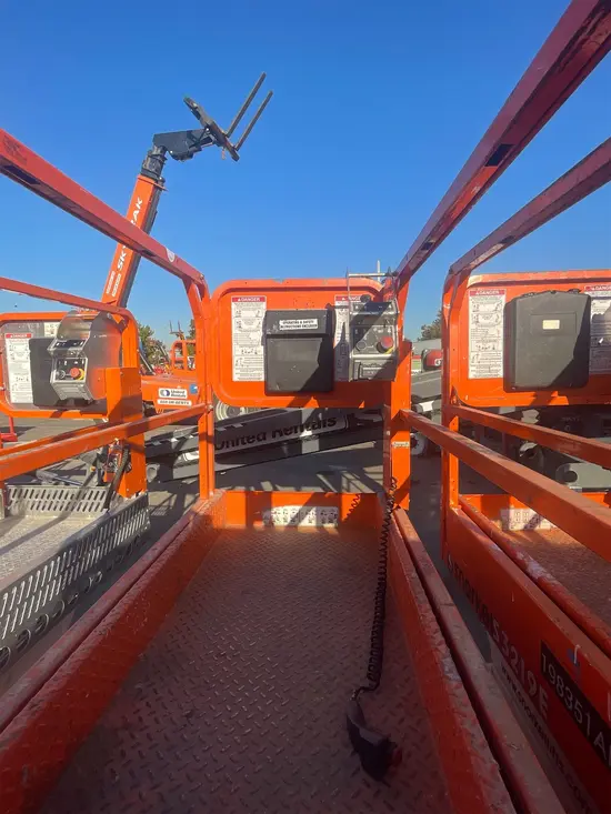2018 Snorkel S3219E Scissor Lift