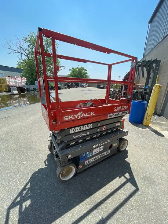 2018 Skyjack SJIII3219 Scissor Lift