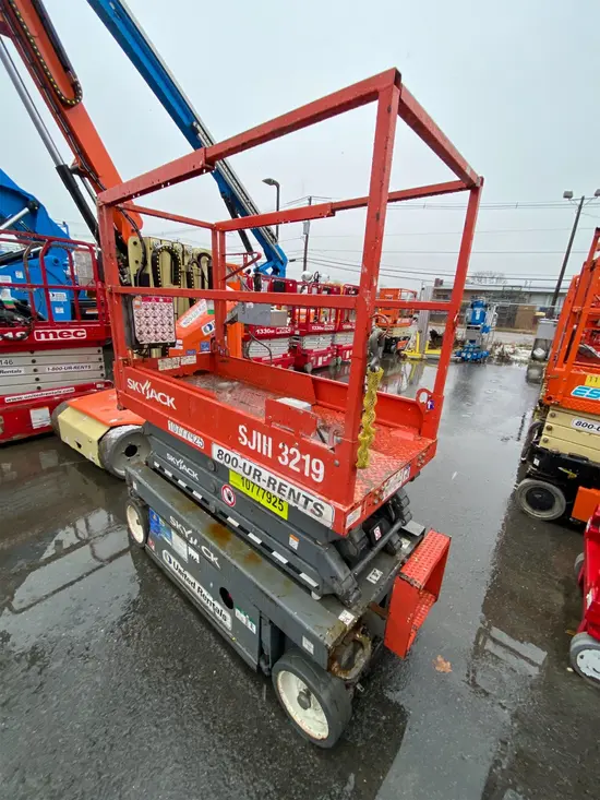 2018 Skyjack SJIII3219 Scissor Lift