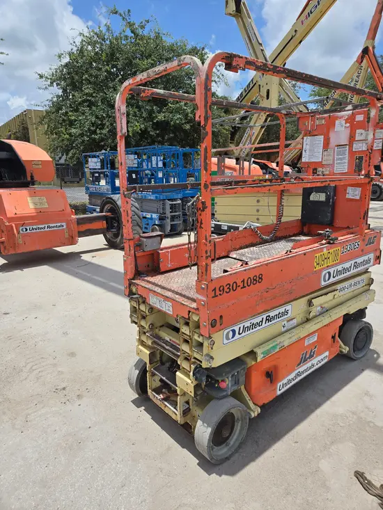 2017 JLG 1930ES Scissor Lift