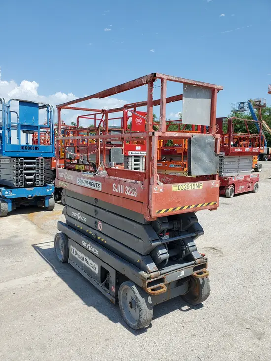 2017 Skyjack SJIII3226 Scissor Lift