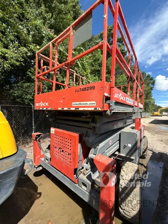 2018 Skyjack SJ8841RT Rough Terrain Scissor Lift