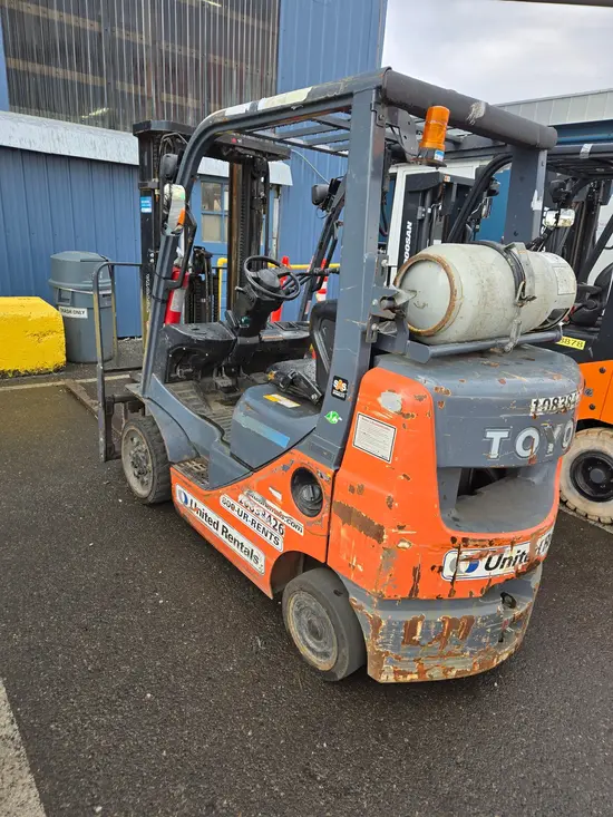 2018 Toyota 8FGU25 Warehouse Forklift