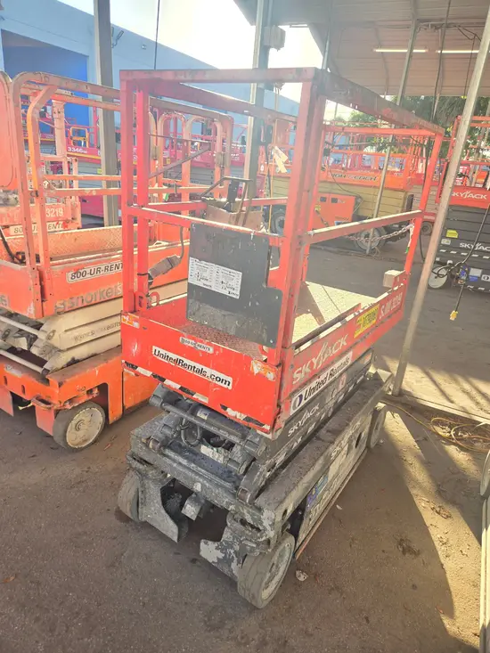 2018 Skyjack SJIII3219 Scissor Lift