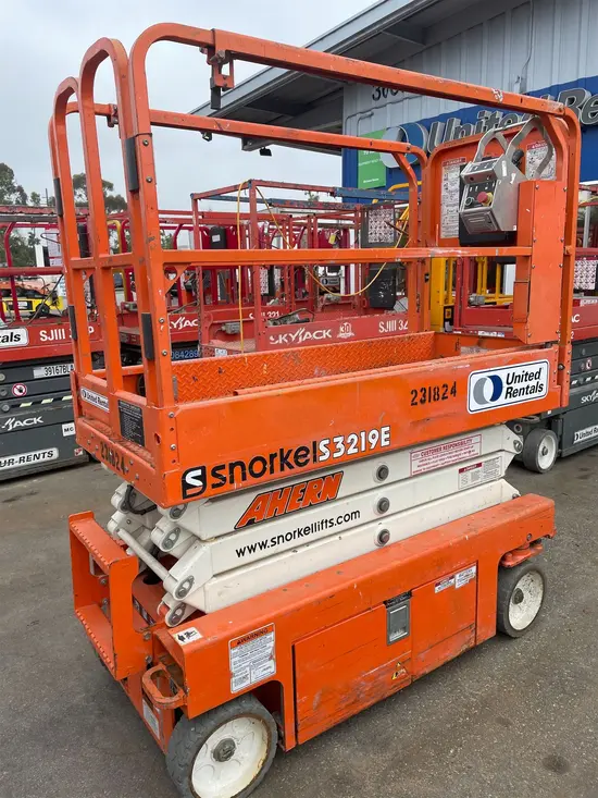 2019 Snorkel S3219E Scissor Lift