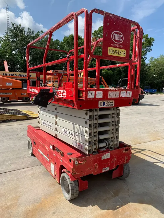 2017 MEC 4046SE Scissor Lift