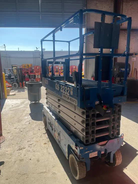 2017 Genie GS-3232 Scissor Lift