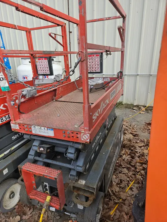 2018 Skyjack SJIII3219 Scissor Lift
