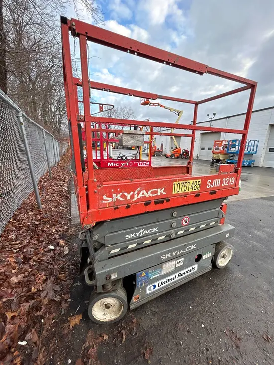 2018 Skyjack SJIII3219 Scissor Lift