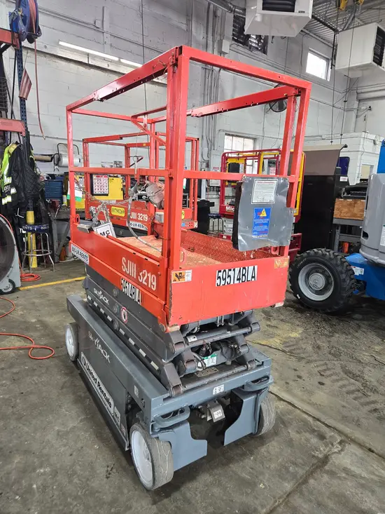 2018 Skyjack SJIII3219 Scissor Lift