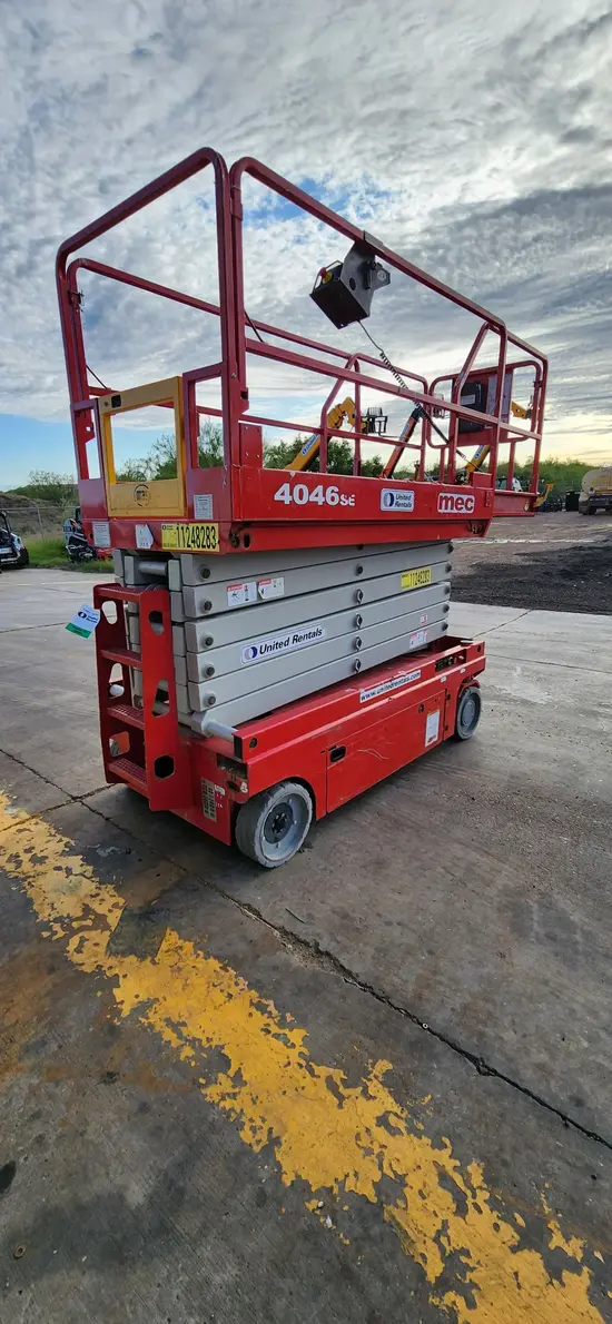 2021 MEC 4046SE Scissor Lift