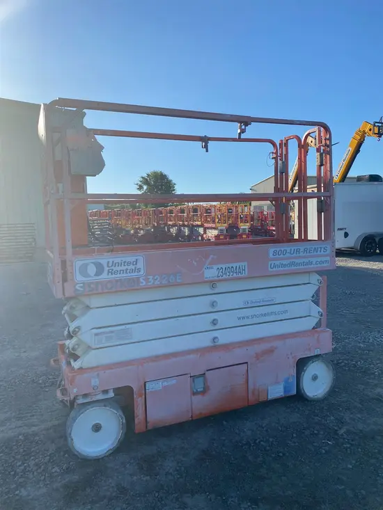 2019 Snorkel S3226E Scissor Lift