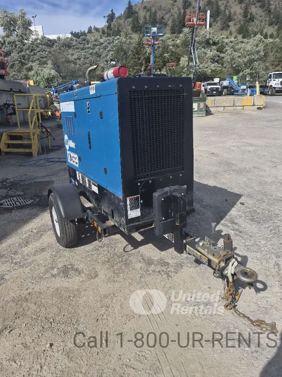 2021 Miller Welders Big Blue 500 Welder