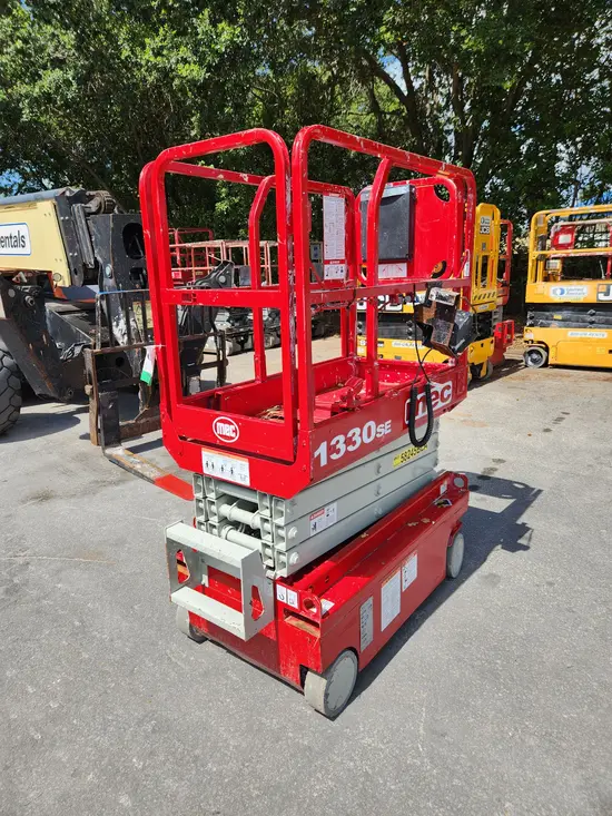 2018 MEC 1330SE Scissor Lift