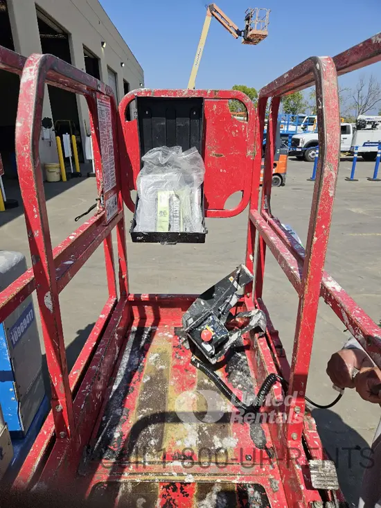2018 MEC 1330SE Scissor Lift