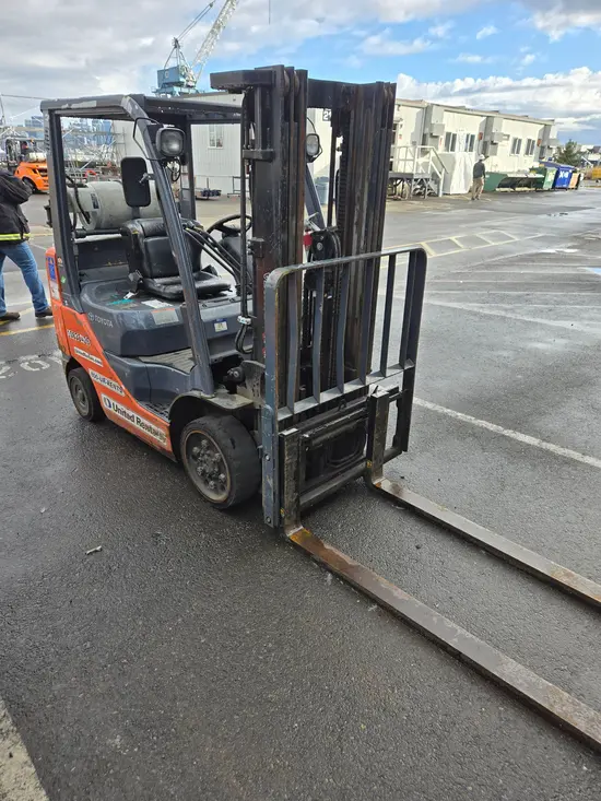 2018 Toyota 8FGU25 Warehouse Forklift