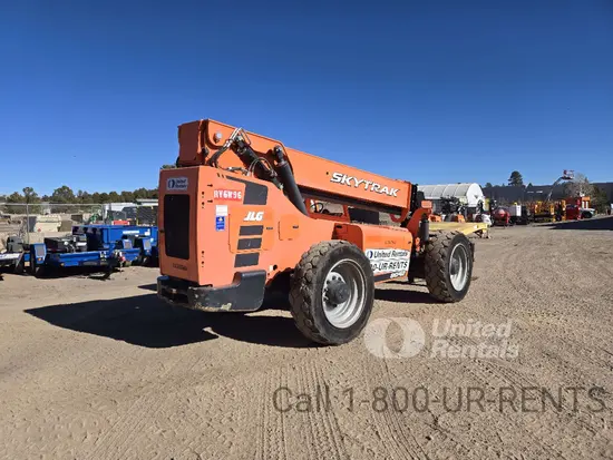 2018 SKYTRAK 8042 Forklift