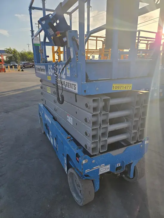 2019 Genie GS-3232 Scissor Lift