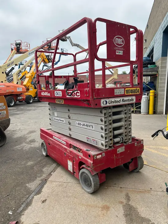 2018 MEC 4046SE Scissor Lift
