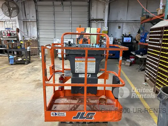 2015 JLG E300AJP Articulating Boom Lift