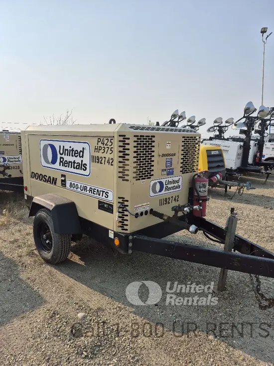 2021 Doosan P425/HP375WCU Air Compressor