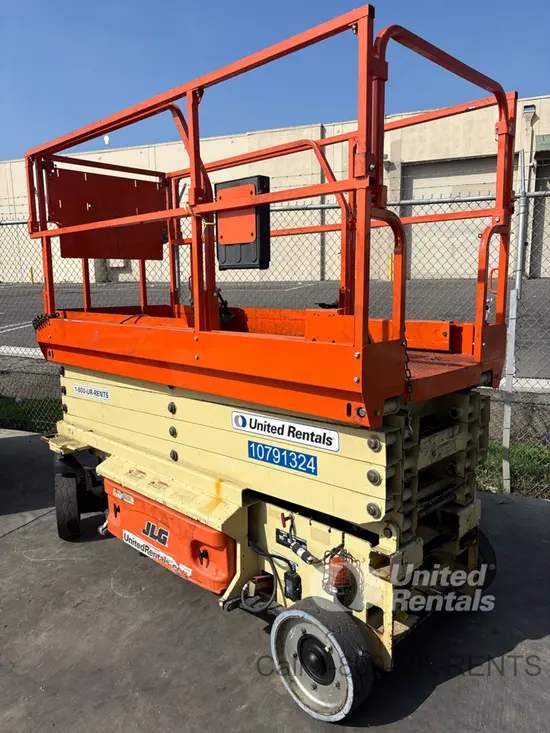 2018 JLG 3246ES Scissor Lift