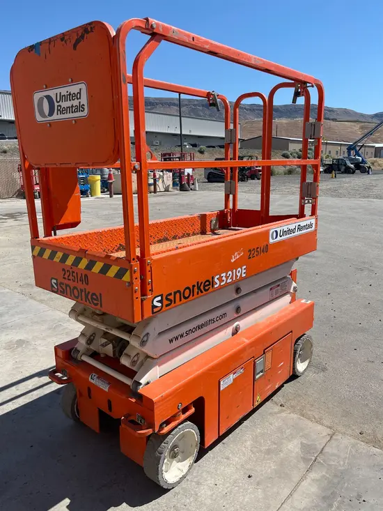 2019 Snorkel S3219E Scissor Lift
