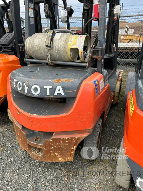 2019 Toyota 8FGU25 Warehouse Forklift