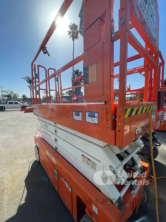 2019 Snorkel S3226E Scissor Lift