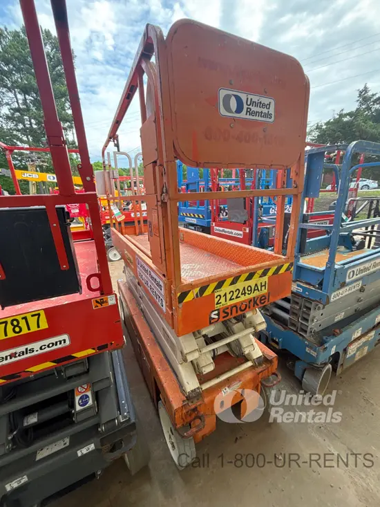 2019 Snorkel S3226E Scissor Lift