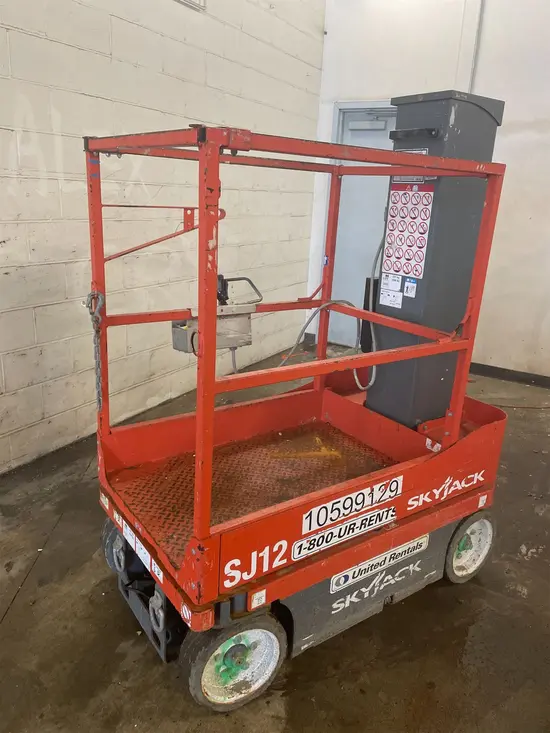 2017 Skyjack SJ12 Self-Propelled One-Person Lift
