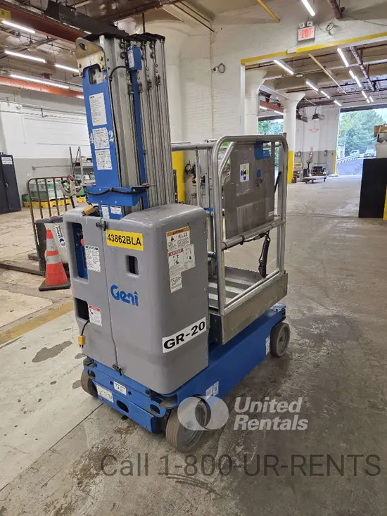 2017 Genie GR-20 Self-Propelled One-Person Lift