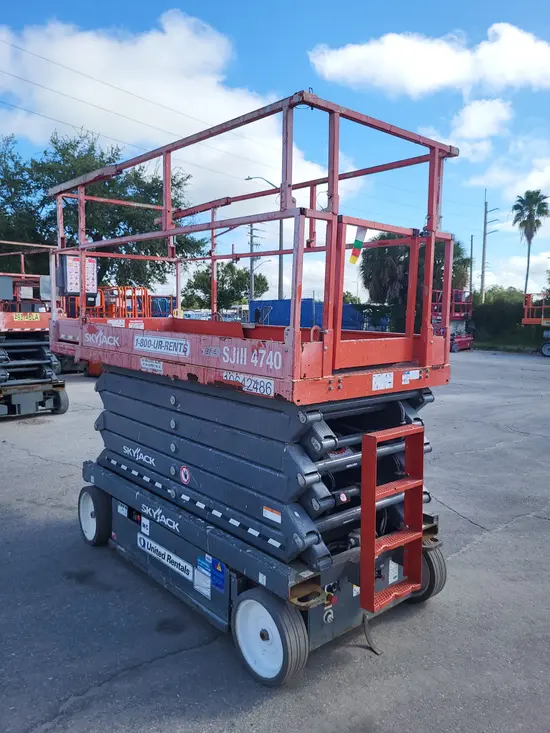 2017 Skyjack SJIII4740 Scissor Lift