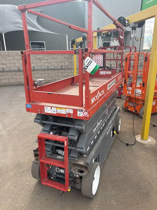 2018 Skyjack SJIII3226 Scissor Lift
