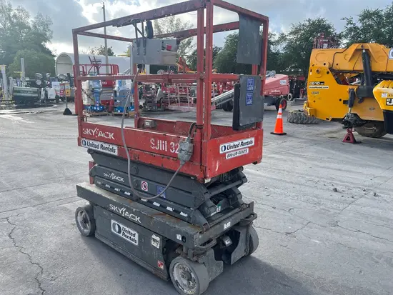 2016 Skyjack SJIII3219 Scissor Lift