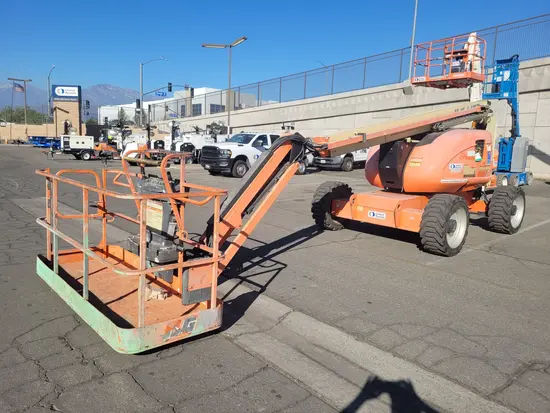 2016 JLG 600AJ Articulating Boom Lift