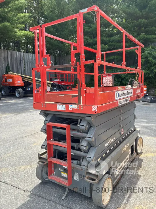 2018 Skyjack SJIII4740 Scissor Lift