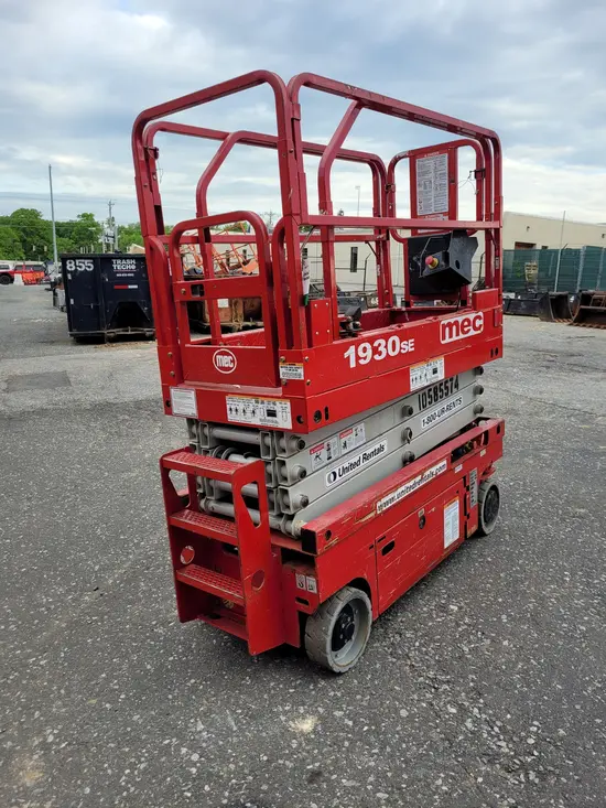 2017 MEC 1930SE Scissor Lift