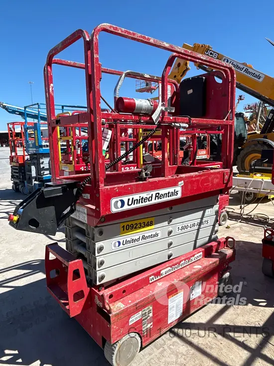 2019 MEC MICRO 19 Scissor Lift