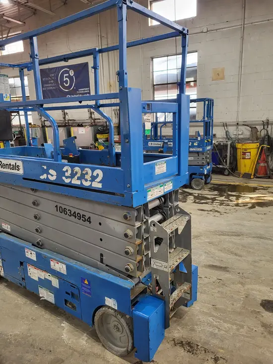 2017 Genie GS-3232 Scissor Lift