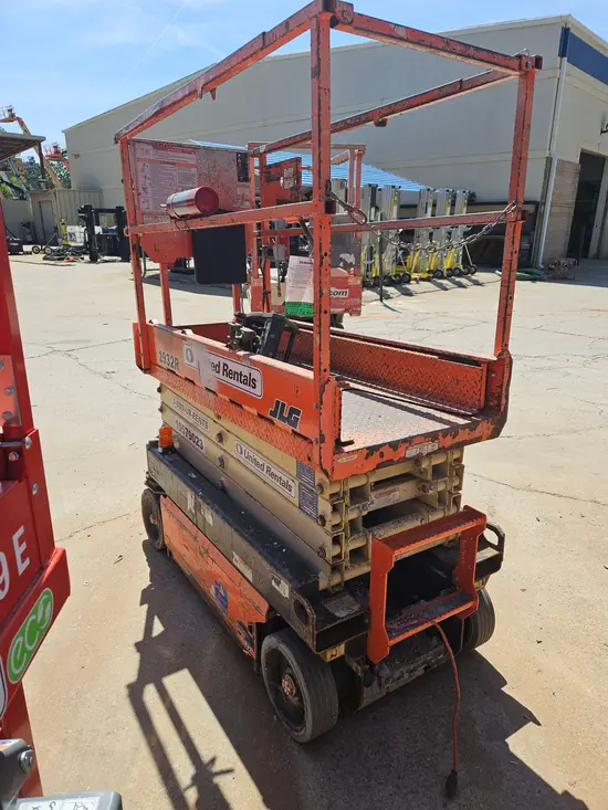 2017 JLG 1932R Scissor Lift