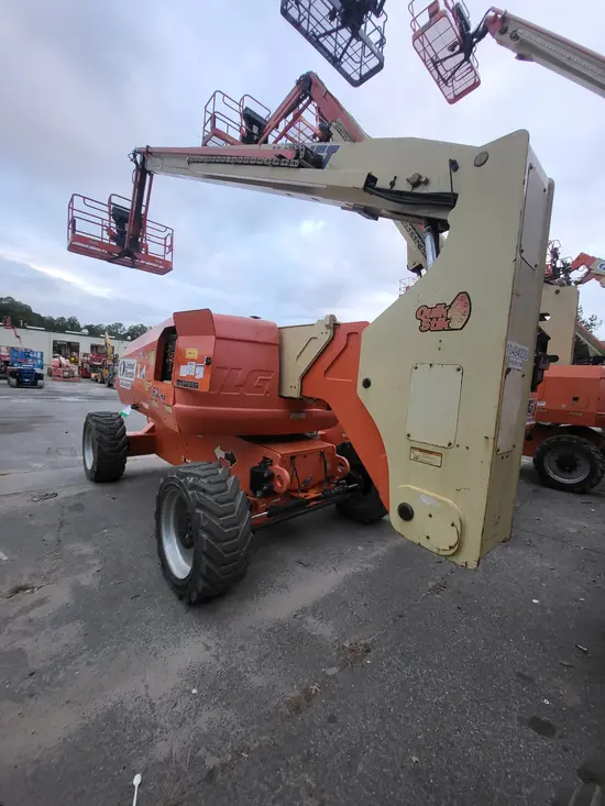 2016 JLG 800AJ Articulating Boom Lift