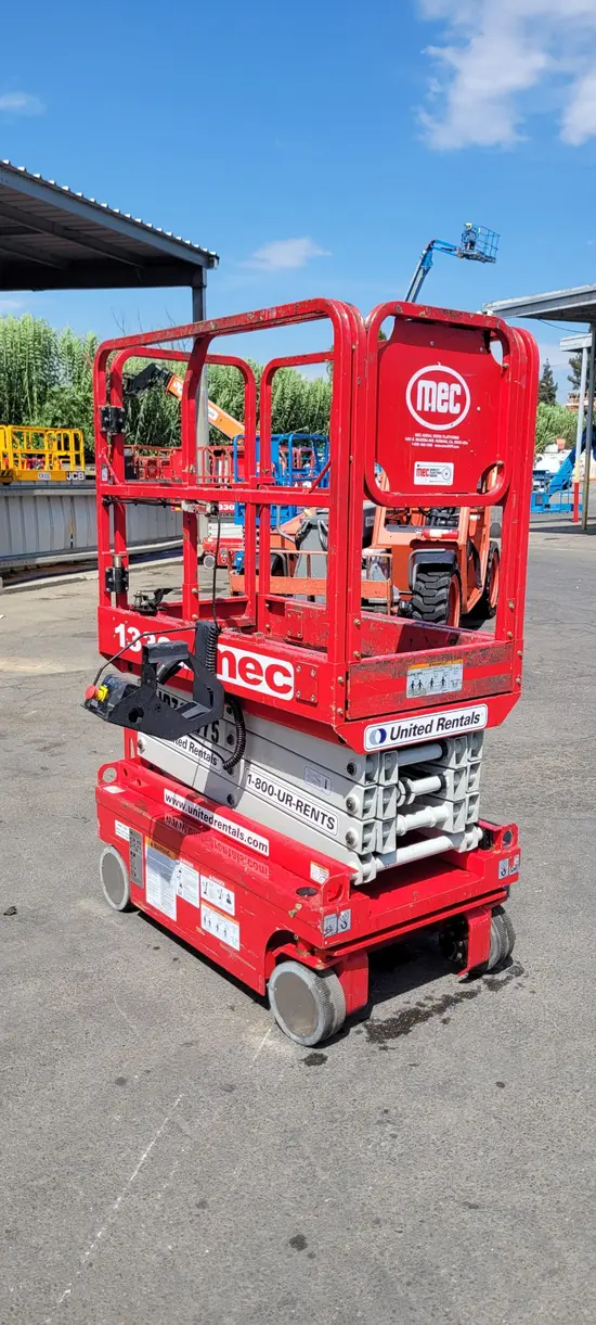 2018 MEC 1330SE Scissor Lift