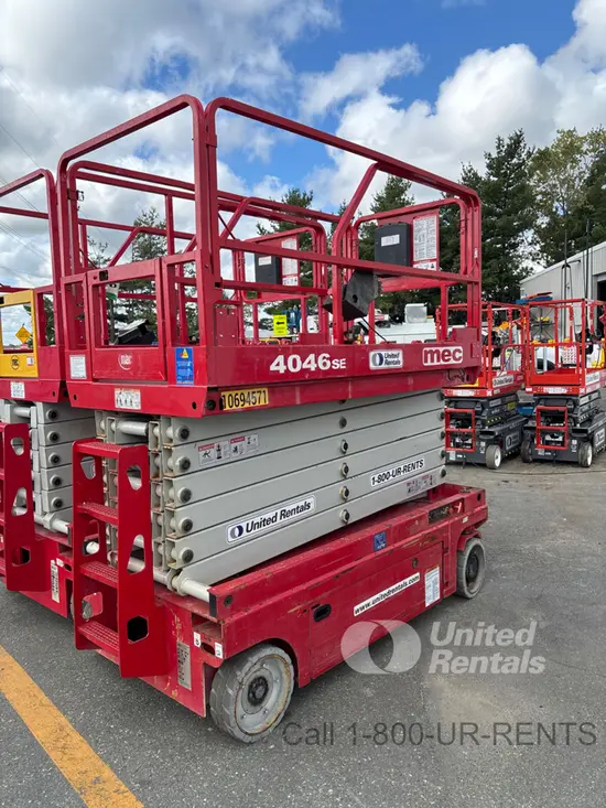 2017 MEC 4046SE Scissor Lift
