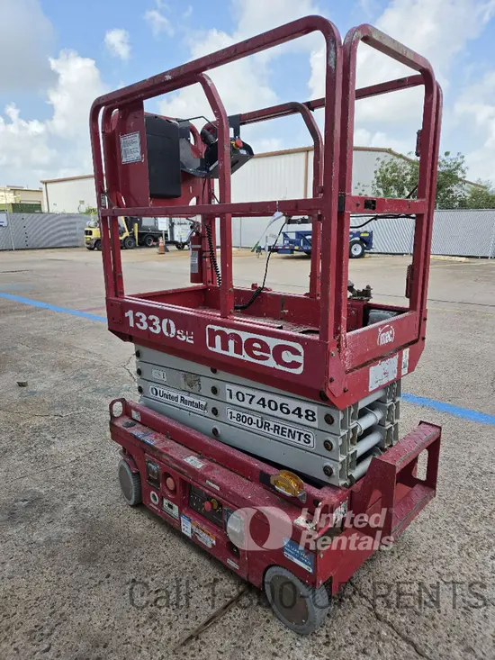 2018 MEC 1330SE Scissor Lift