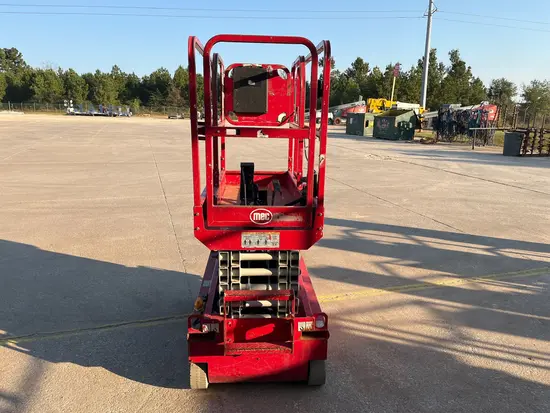 2018 MEC MICRO 19 Scissor Lift