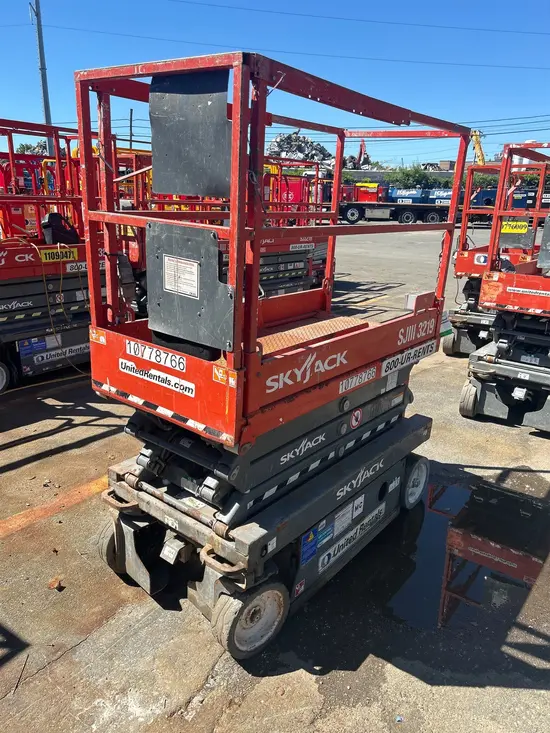 2018 Skyjack SJIII3219 Scissor Lift