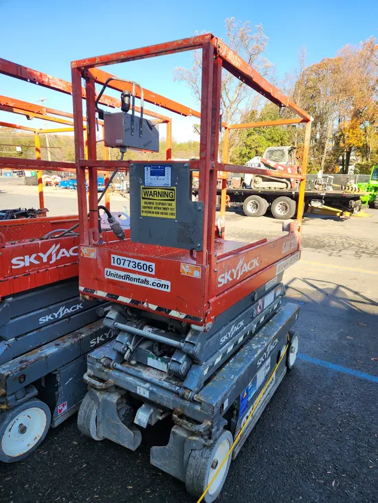 2018 Skyjack SJIII3219 Scissor Lift